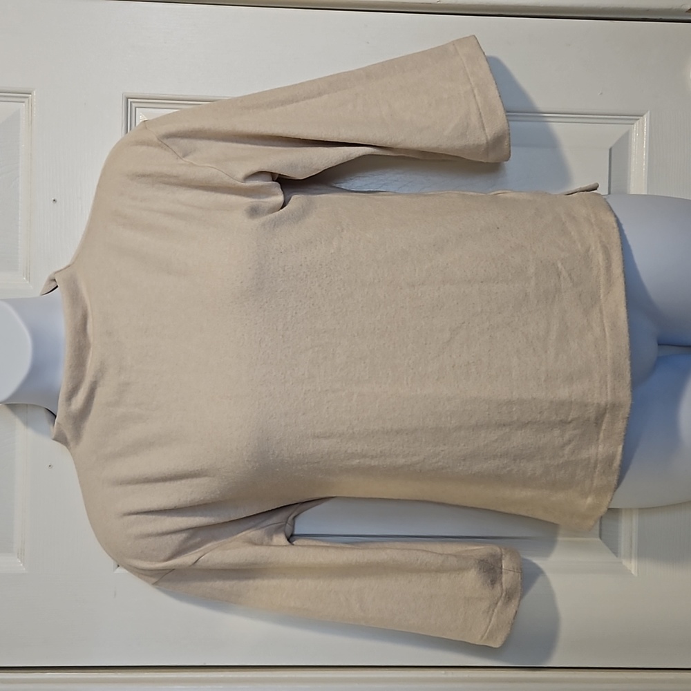 Banana Republic,3/4 sleeve, soft, sweater. Size M.